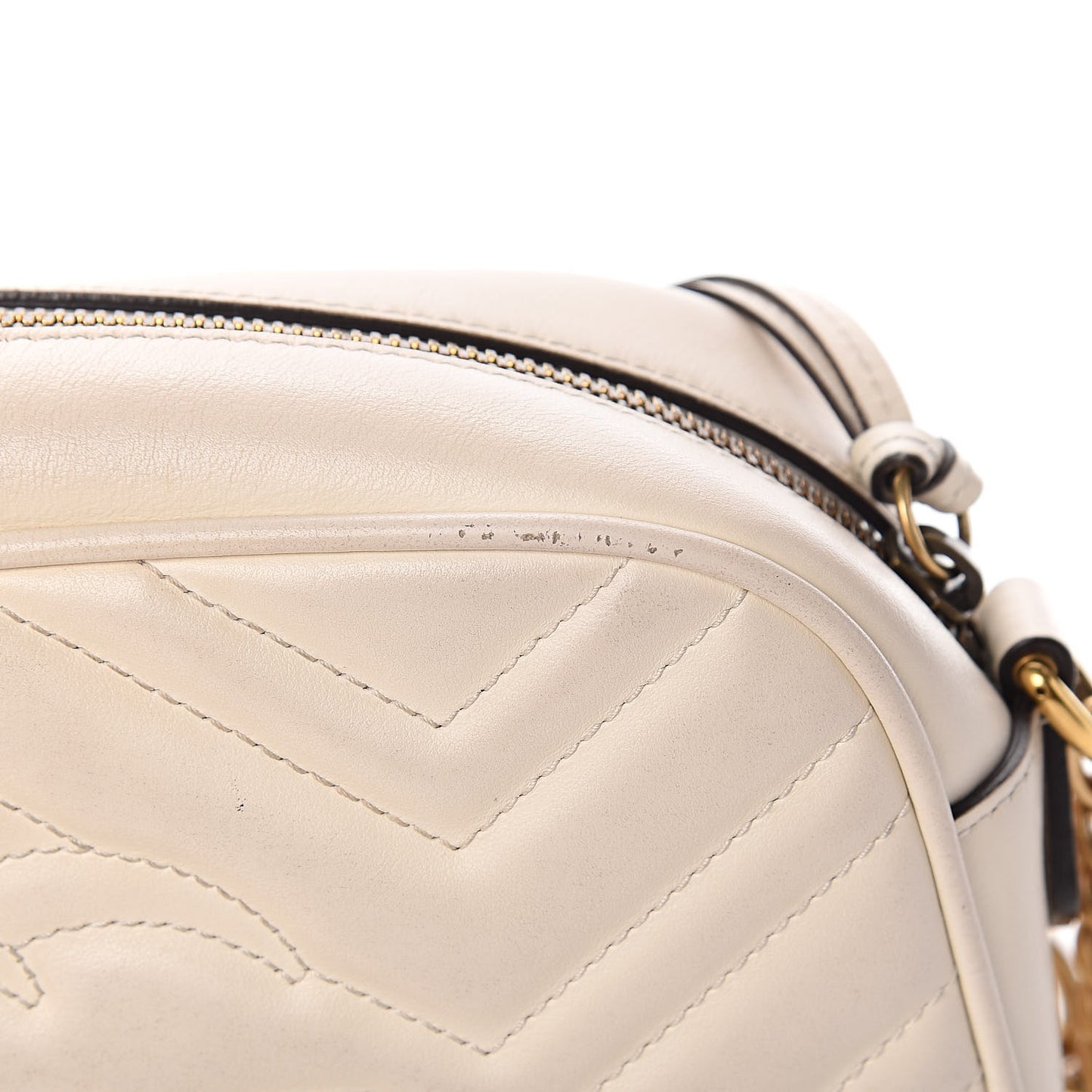 Calfskin Matelasse Small GG Marmont Chain Shoulder Bag White