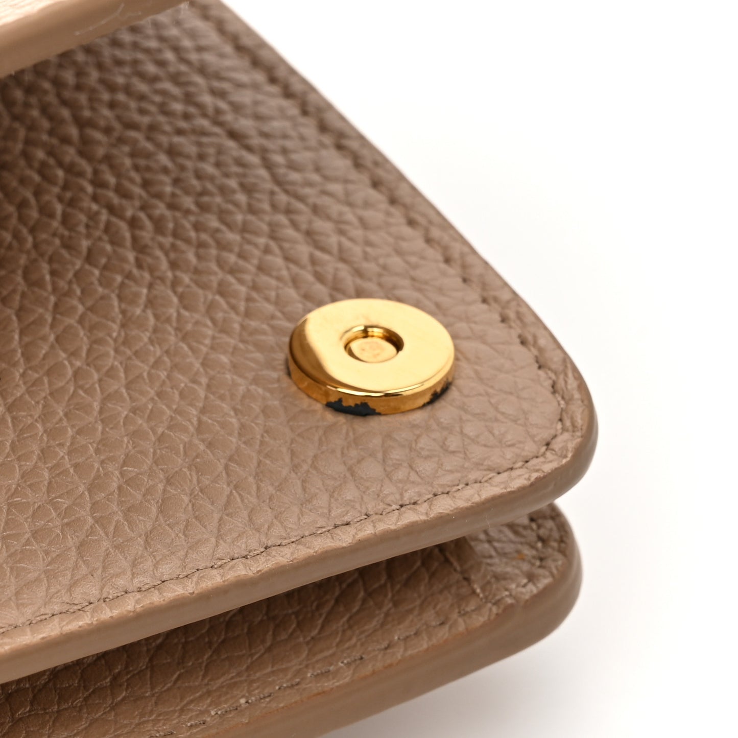 Vitello Daino Metal Chain Wallet Cammeo