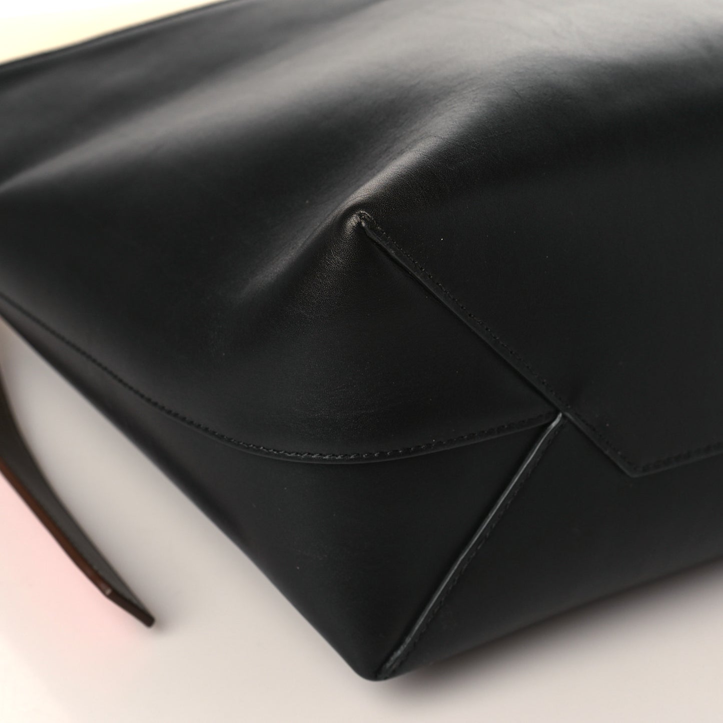 Shiny Smooth Calfskin Twisted Cabas Ivory Black