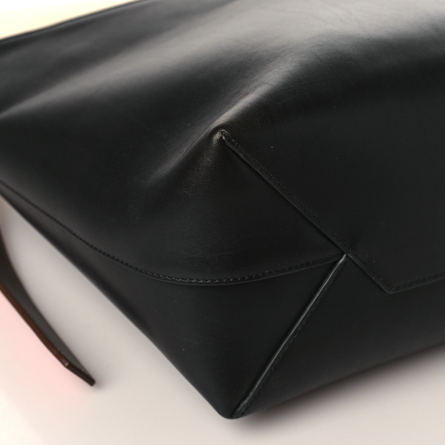 Celine Shiny Smooth Calfskin Twisted Cabas Ivory Black 9 of 10