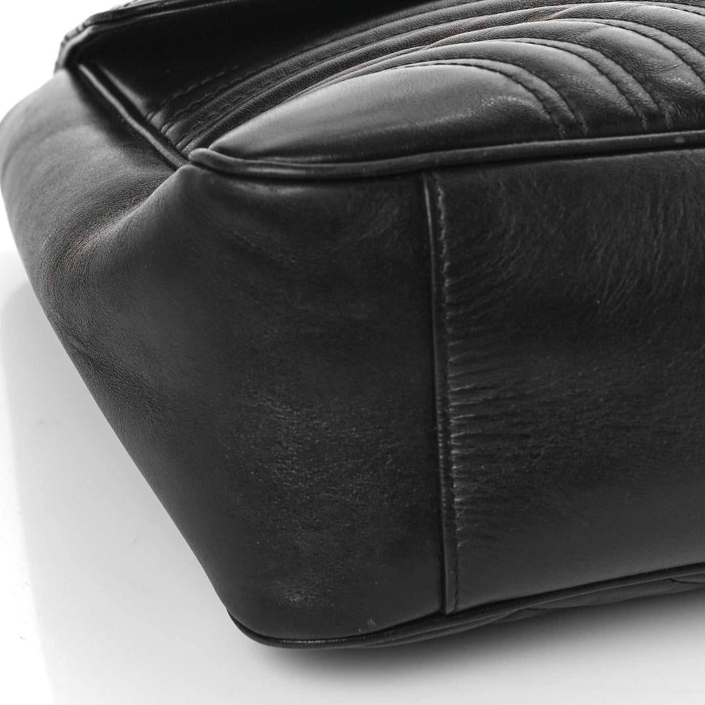 Calfskin Matelasse Large GG Marmont Shoulder Bag Black