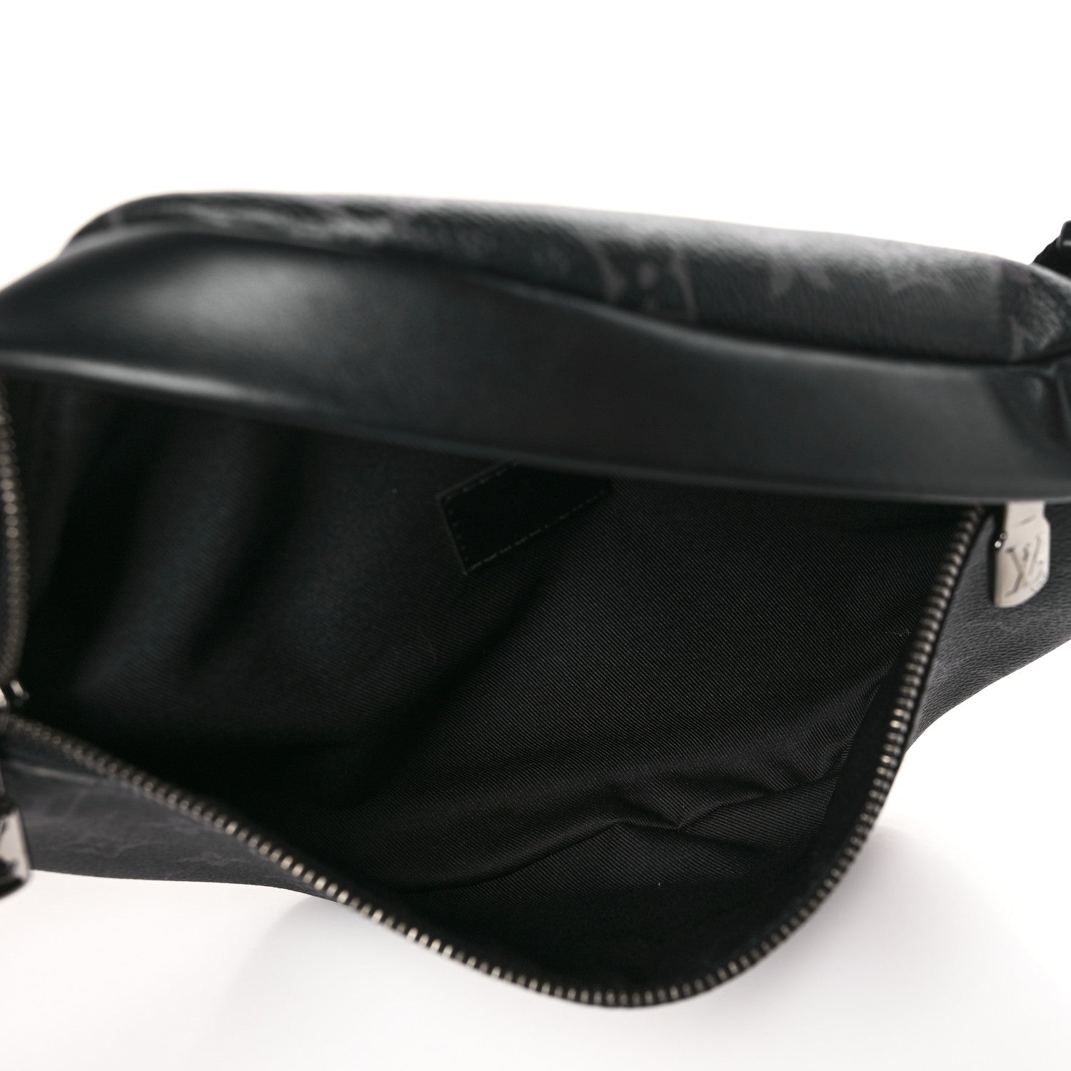 Louis Vuitton Monogram Eclipse Discovery Bumbag PM 5 of 8