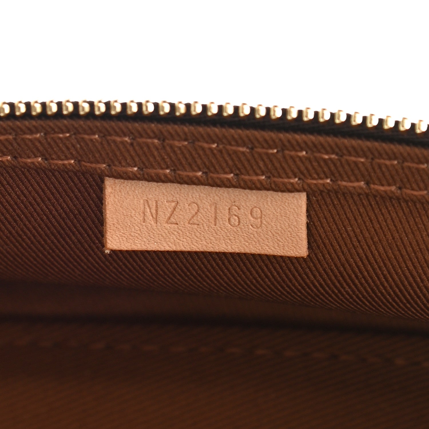 Louis Vuitton Monogram Packing Cube MM 7 of 7