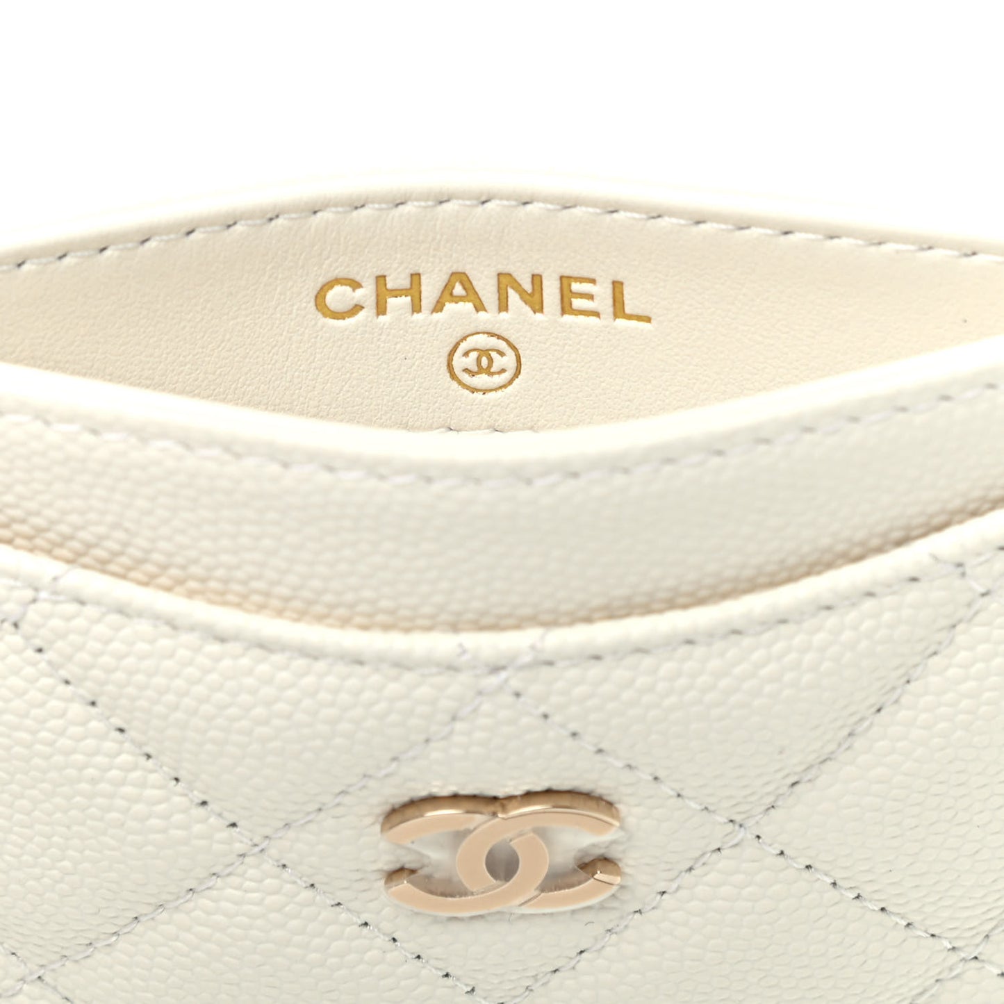 Caviar Quilted Card Holder White