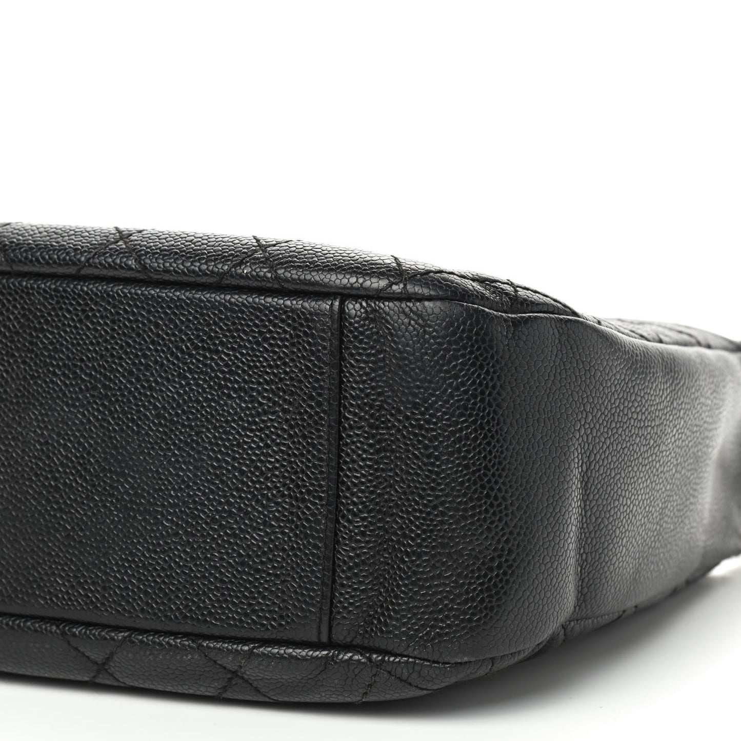 Caviar Quilted Timeless CC Shoulder Bag Black