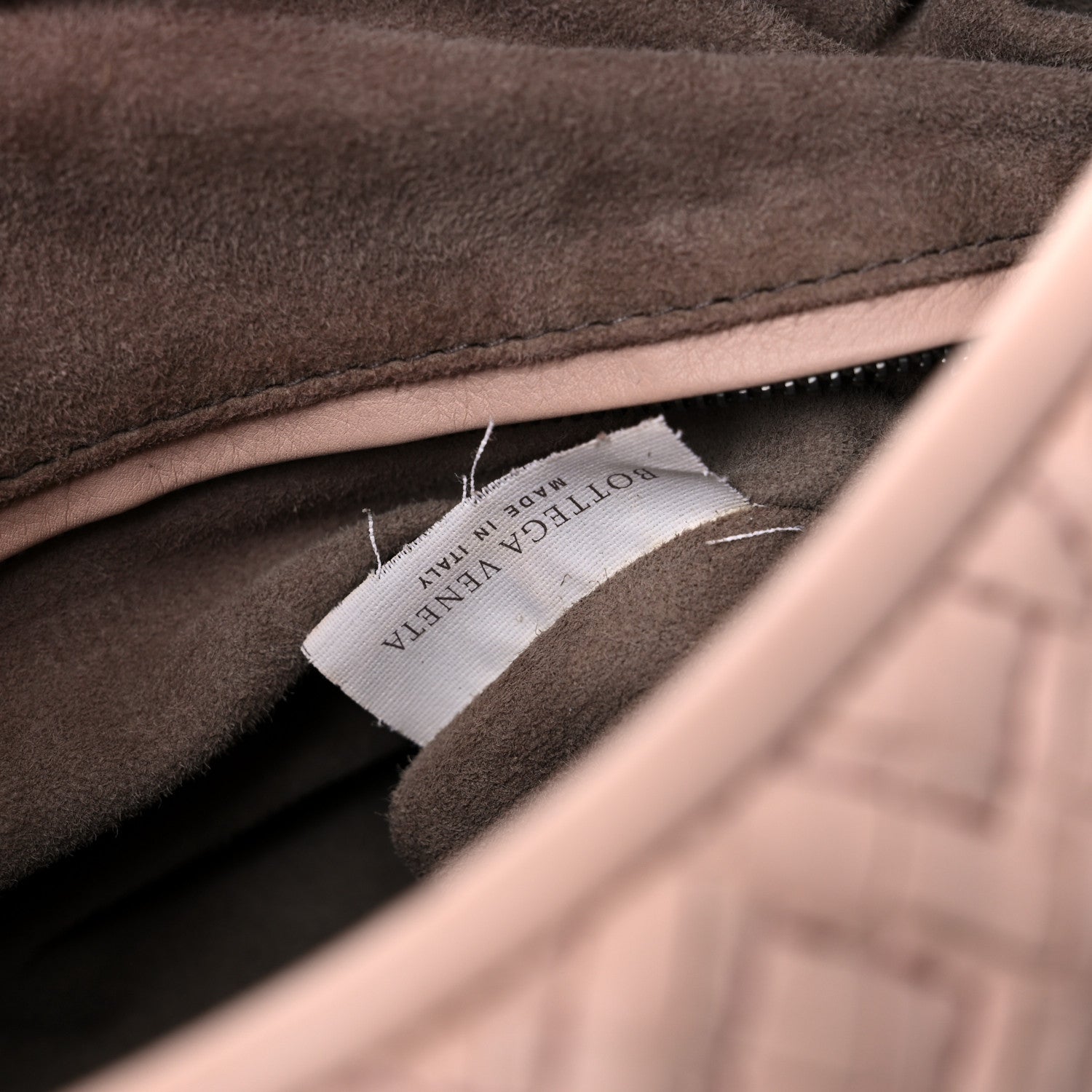 Bottega Veneta Nappa Intrecciato Fuzzy Medium Veneta Hobo Flamingo 6 of 8