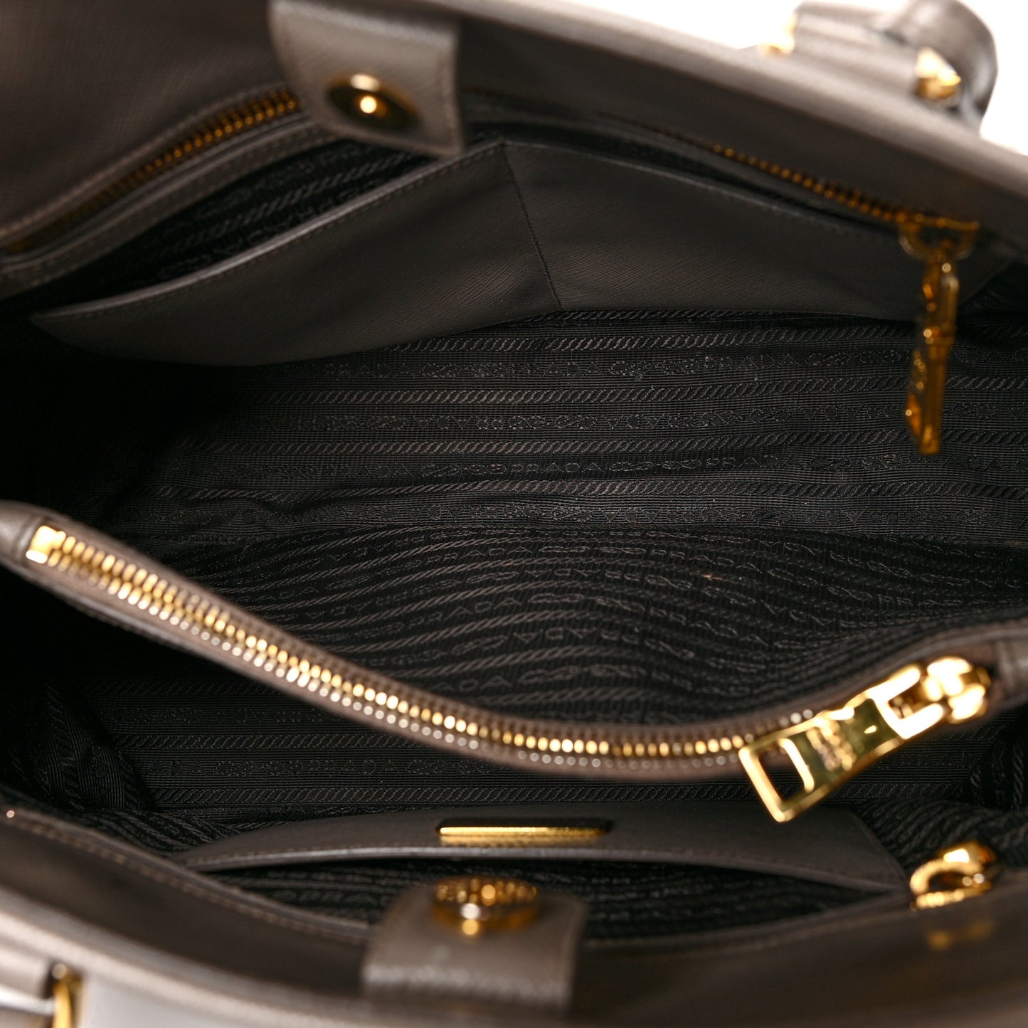 Saffiano Lux Open Promenade Tote Argilla