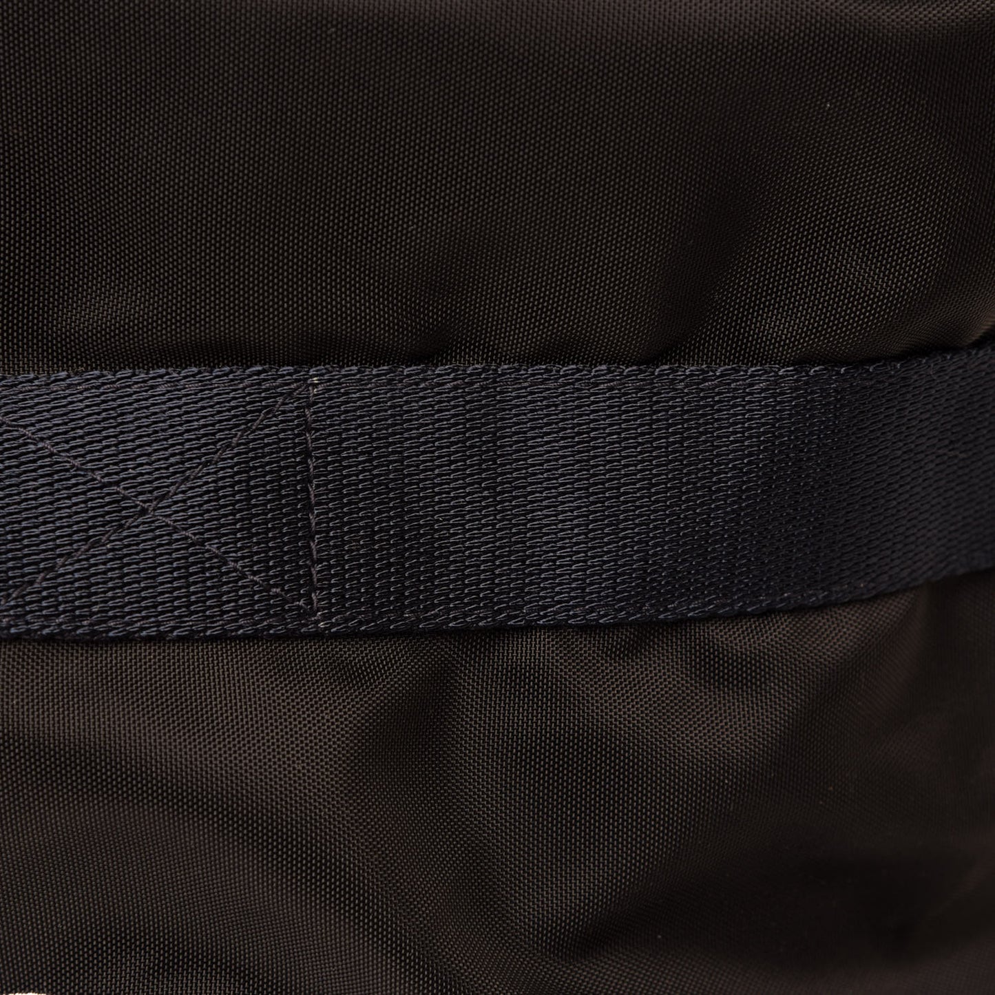 Textured Sport Nylon Logo Embroidered S Wheel Gym Bag Black Bleu Navy