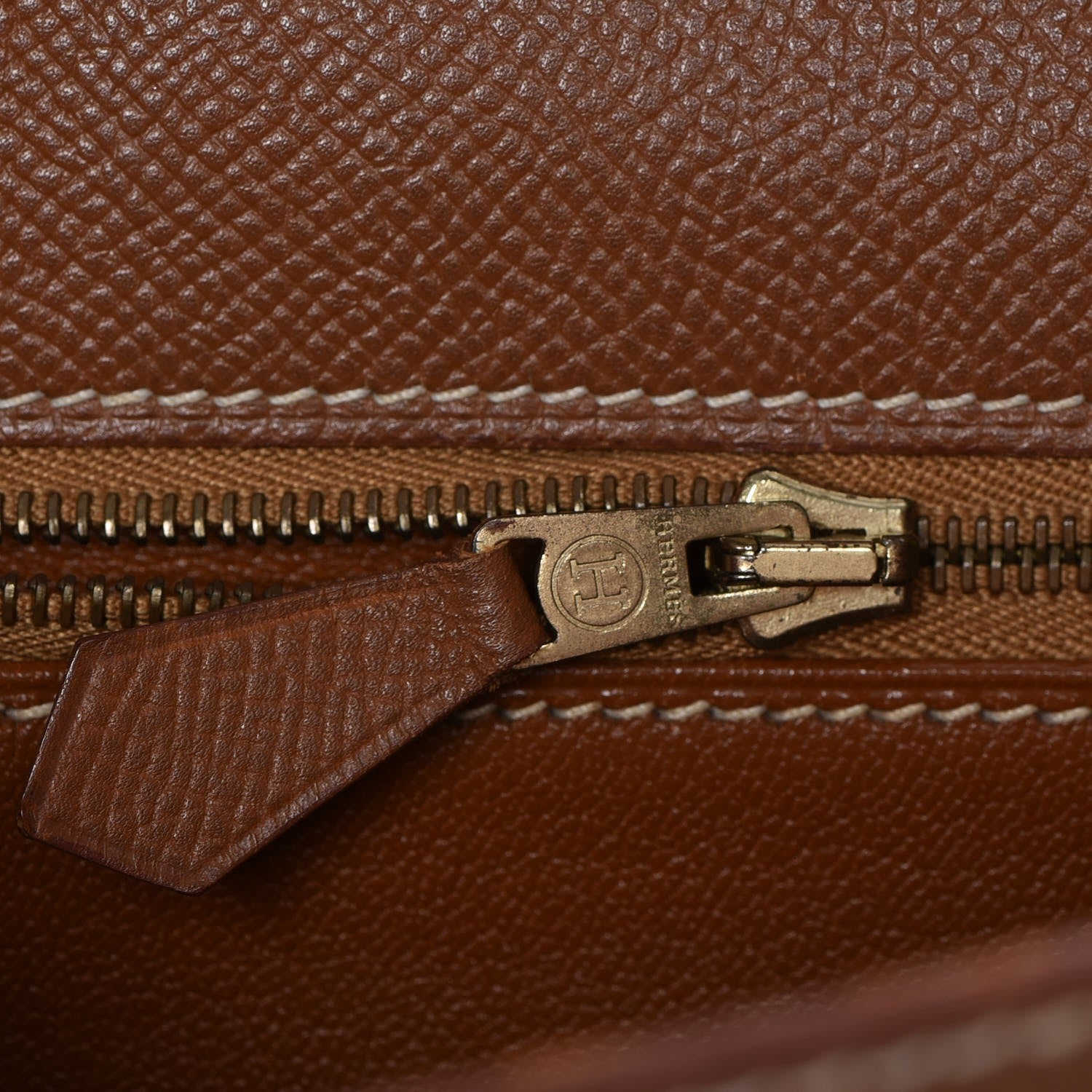 Hermes Courchevel Kelly Retourne 32 Gold 13 of 34