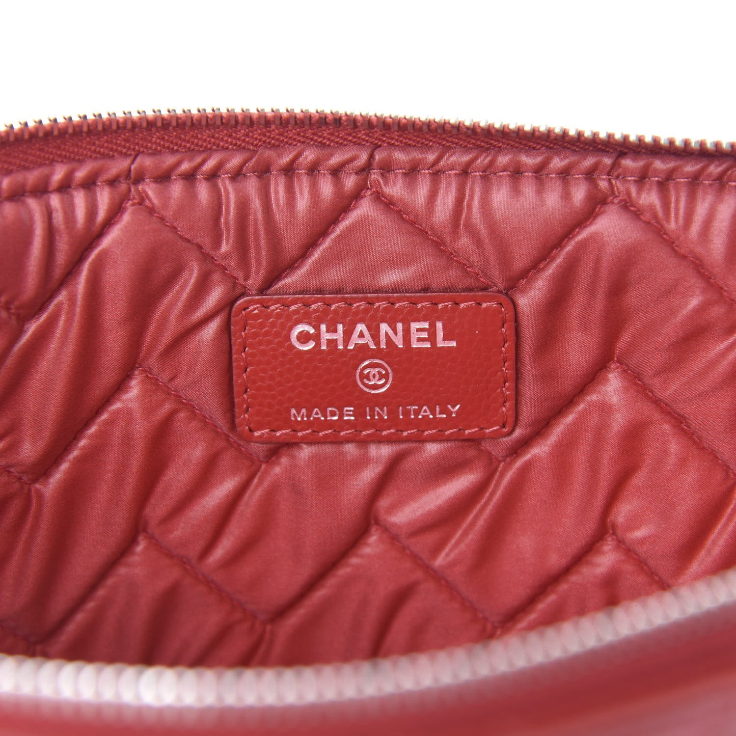 Caviar Chevron Quilted Medium Cosmetic Case Red