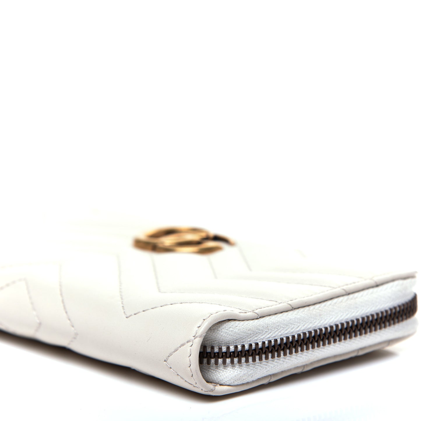 Calfskin Matelasse GG Marmont Zip Around Wallet White