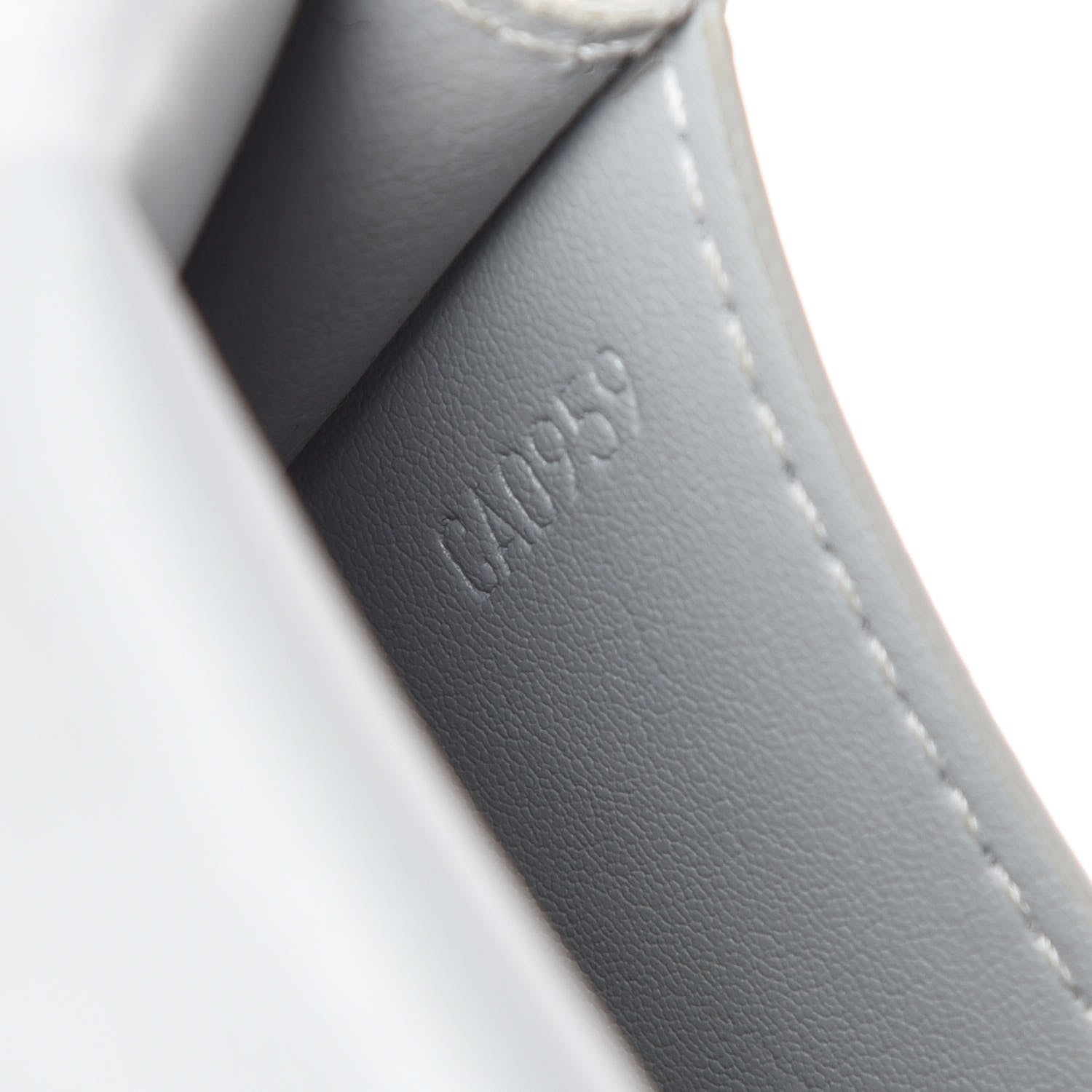 Louis Vuitton Vernis Kenmare Grey 7 of 9