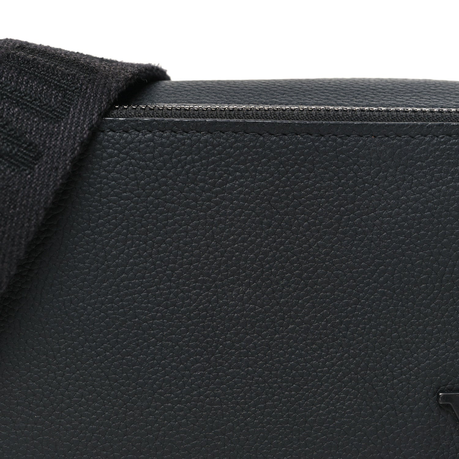 Louis Vuitton Calfskin Aerogram Alpha Wearable Wallet Black 8 of 10