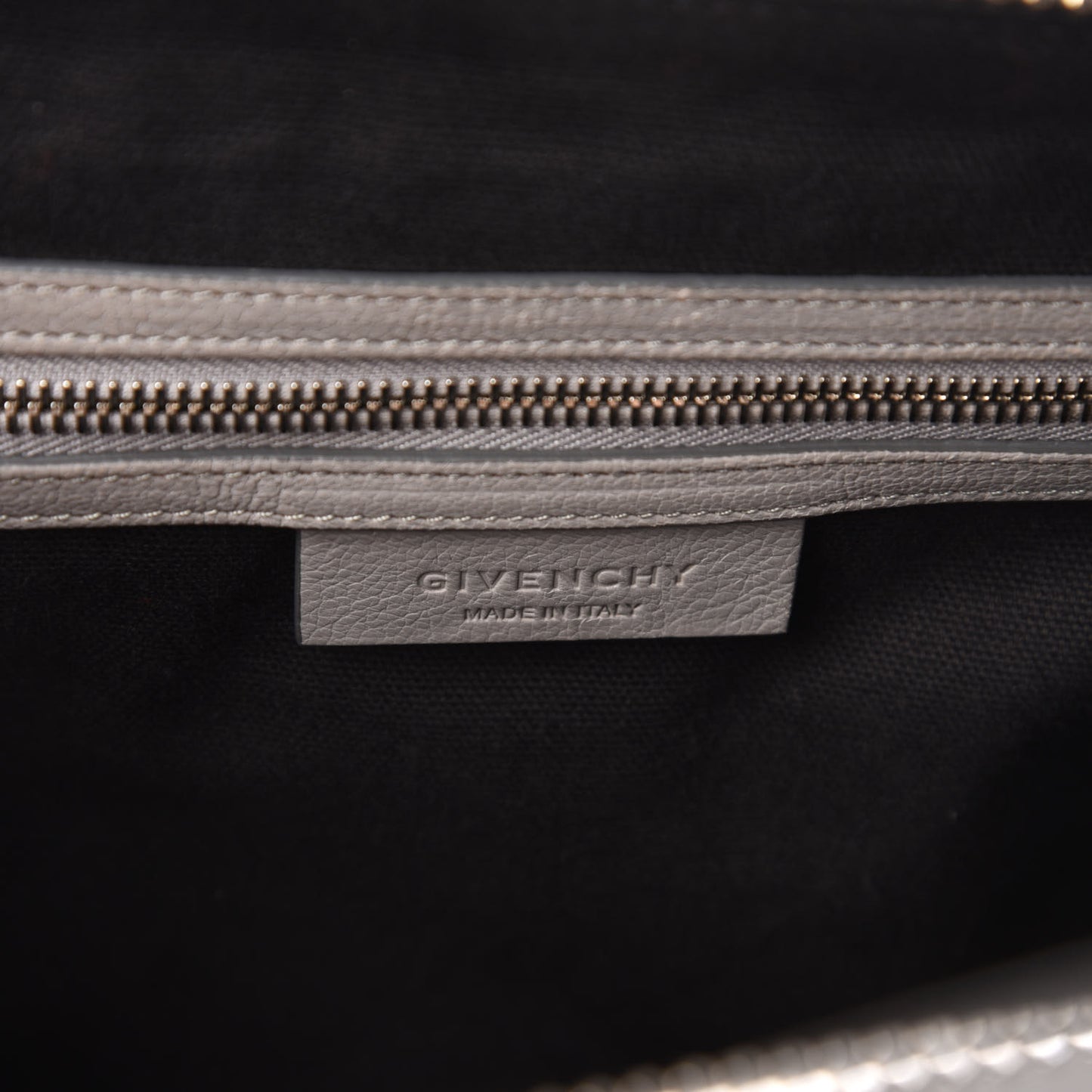 Sugar Goatskin Medium Antigona Pearl Grey
