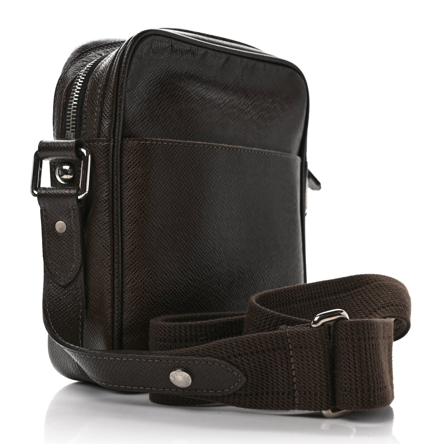 Louis Vuitton Taiga Dimitri Grizzli 2 of 9