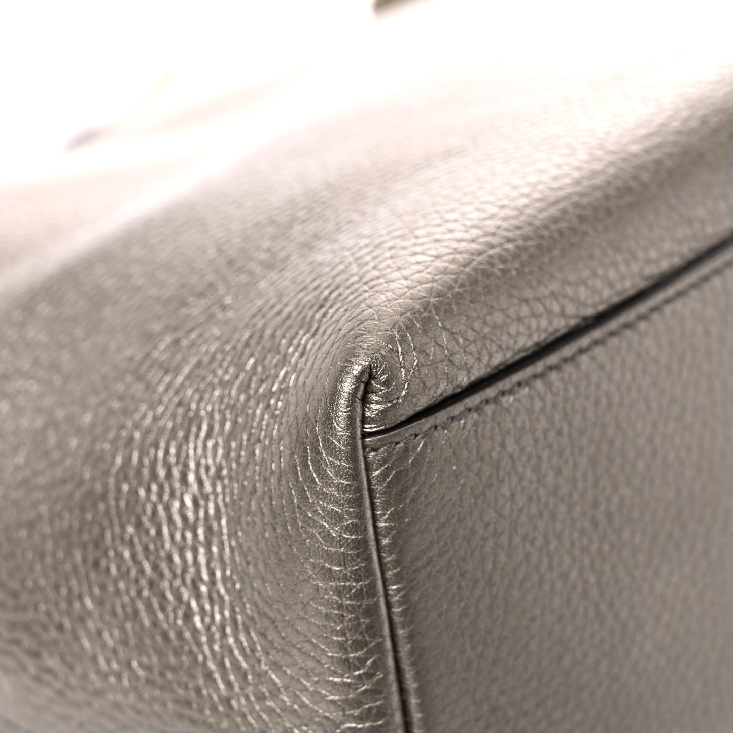 Metallic Pebbled Calfskin Medium Soho Chain Shoulder Bag Golden Beige