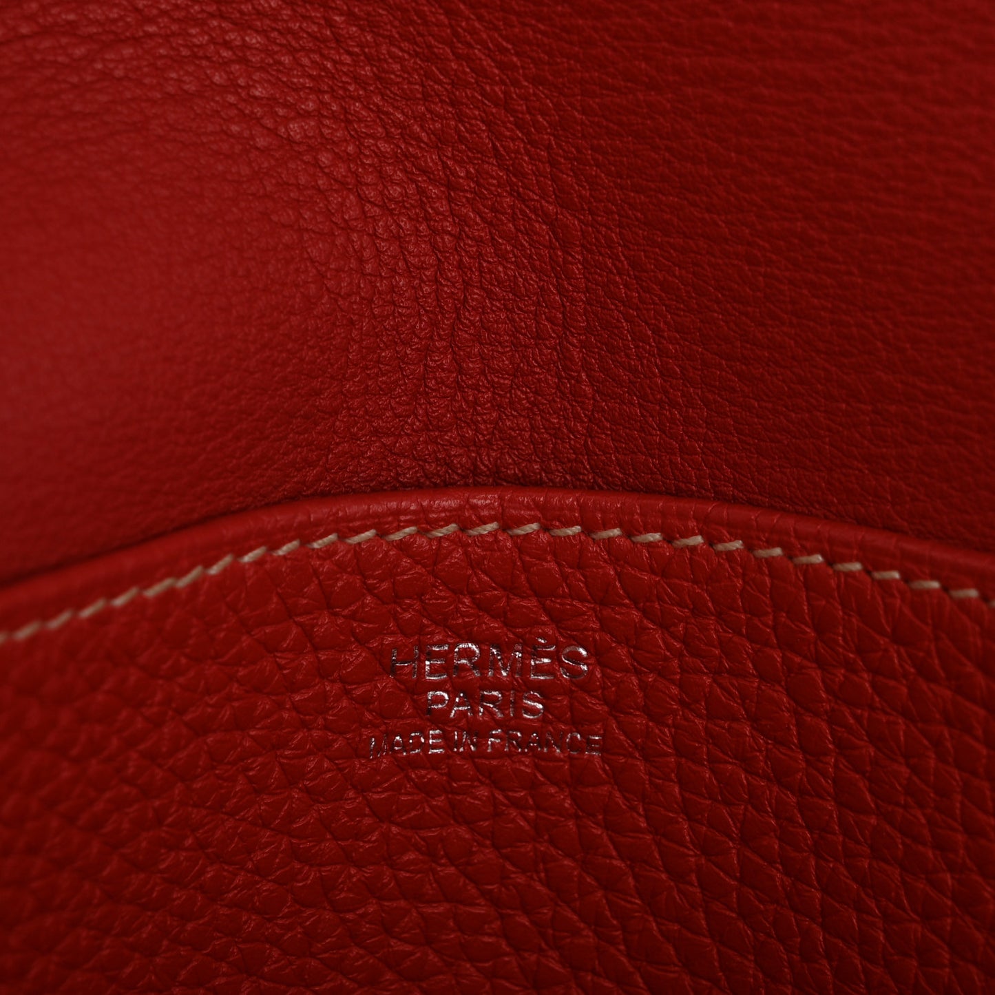Taurillon Clemence Verso Halzan 31 GM Rouge Casaque Vermillion