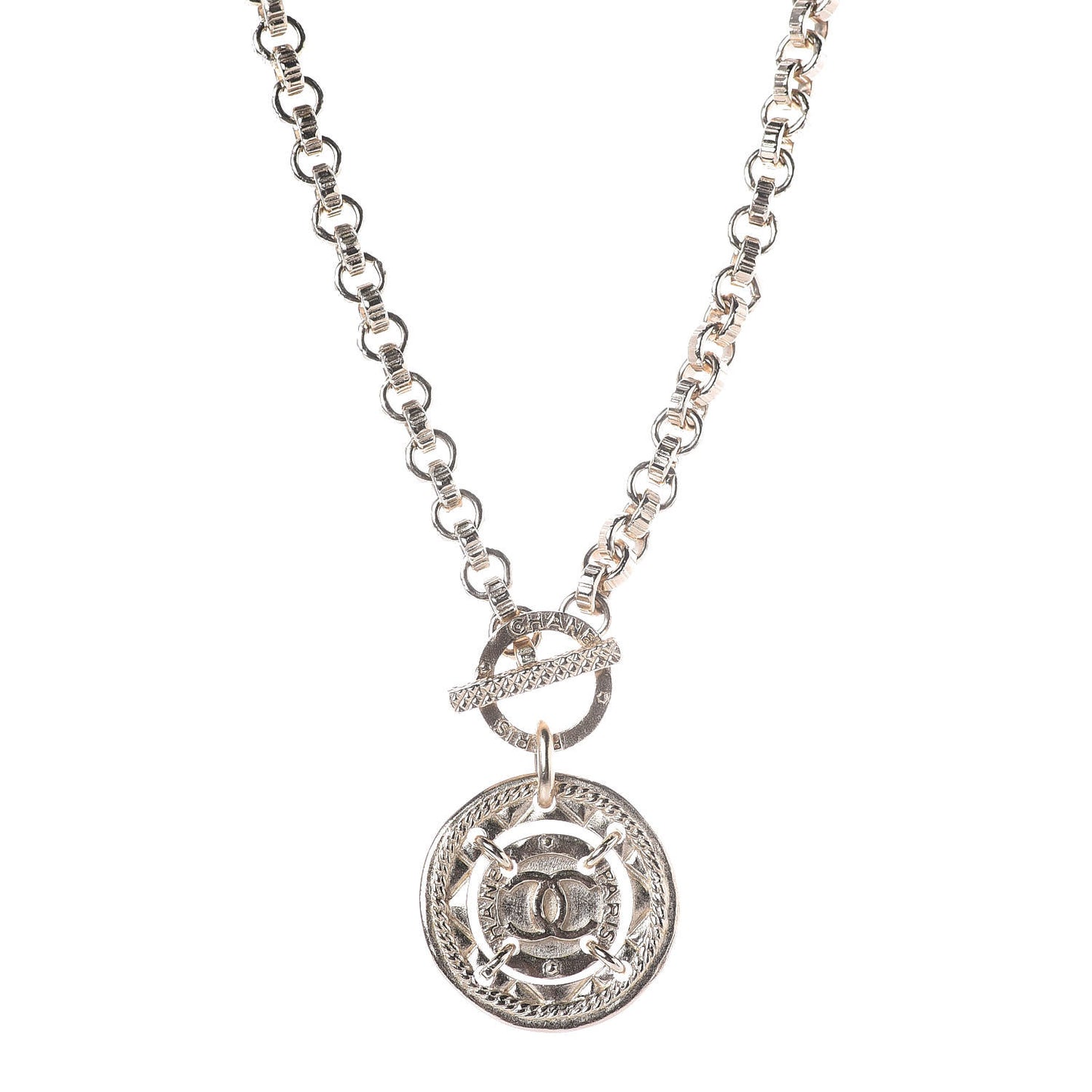 Medallion CC Chain Necklace Gold