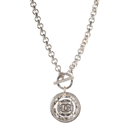Chanel Medallion CC Chain Necklace Gold 1 of 7