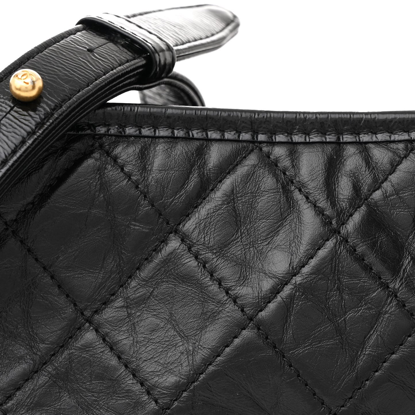 Aged Calfskin Quilted New Medium Gabrielle Hobo Black