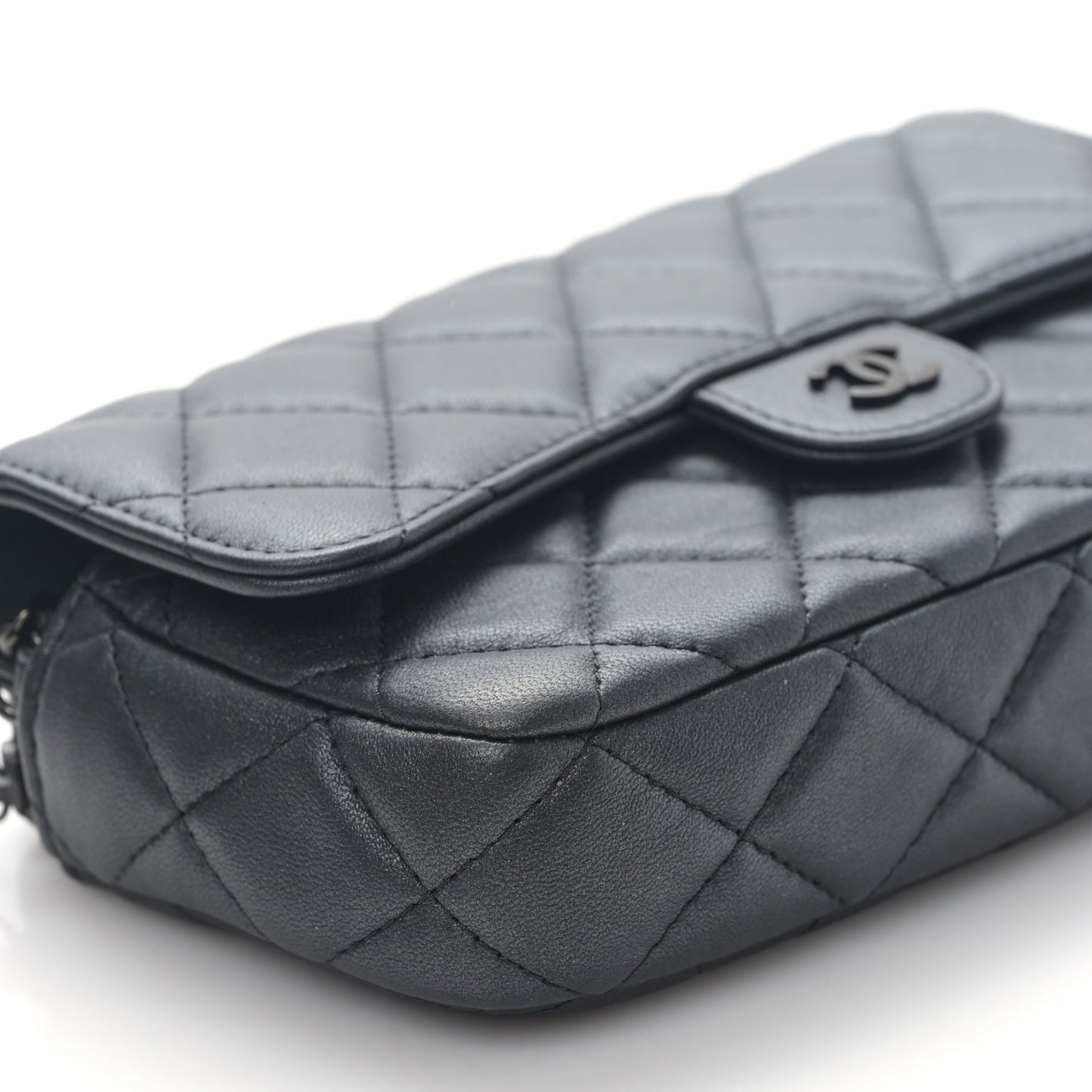 Lambskin Quilted Flap Phone Holder With Chain So Black