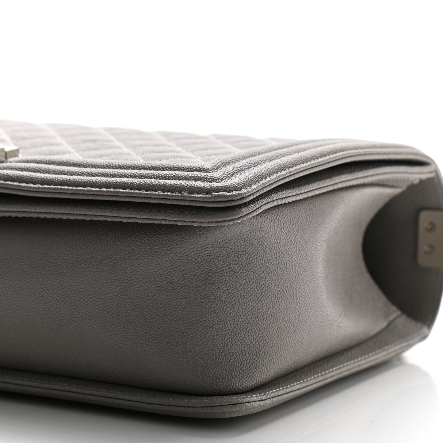 Caviar Quilted New Medium Boy Flap Grey