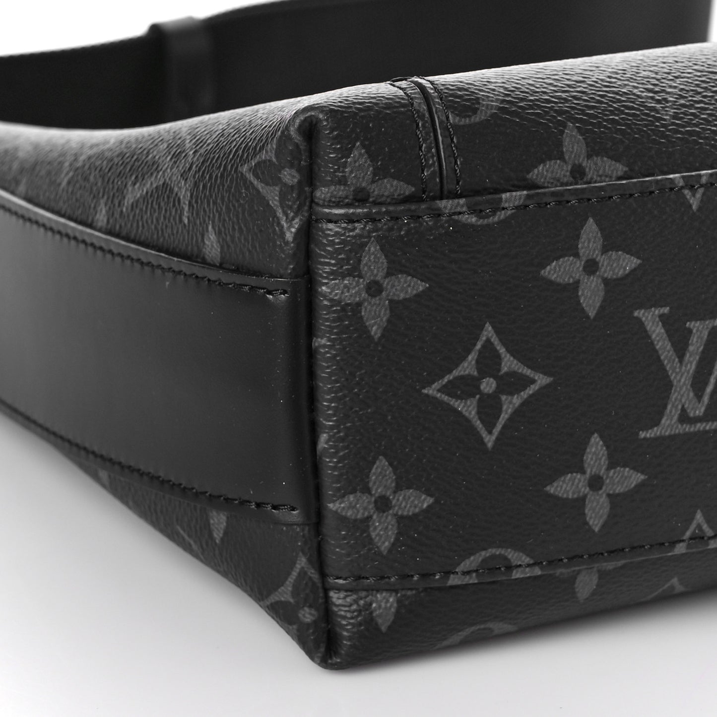 Monogram Eclipse Odyssey Messenger PM