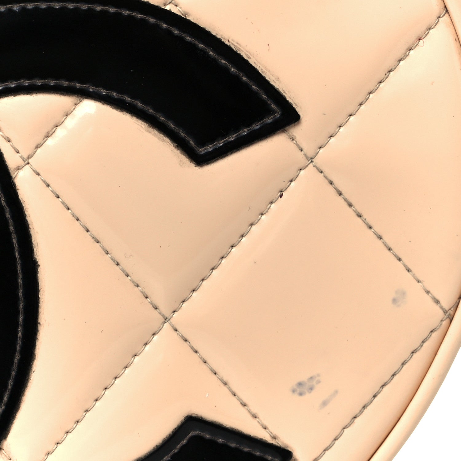 Chanel Patent CC Heart Vanity Case Beige 12 of 13