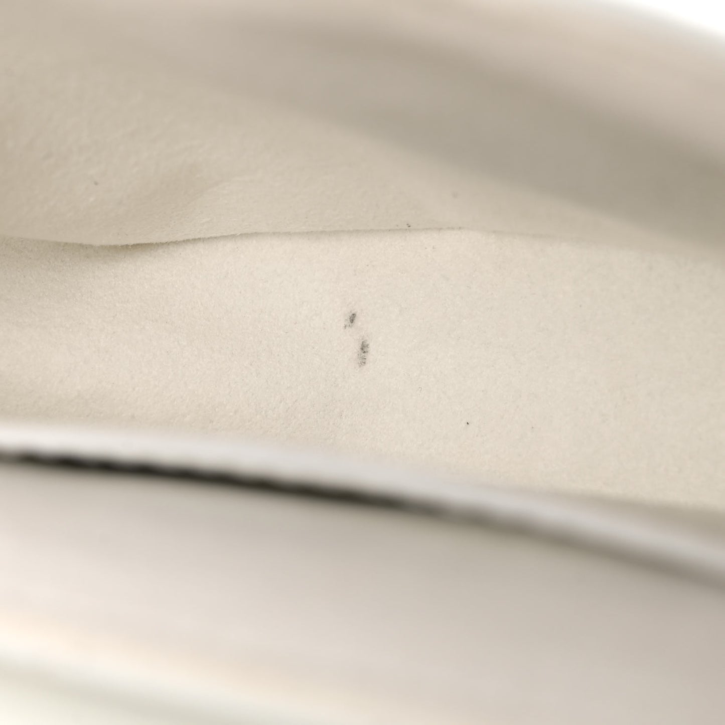 Calfskin New Wave Multi Pochette Snow