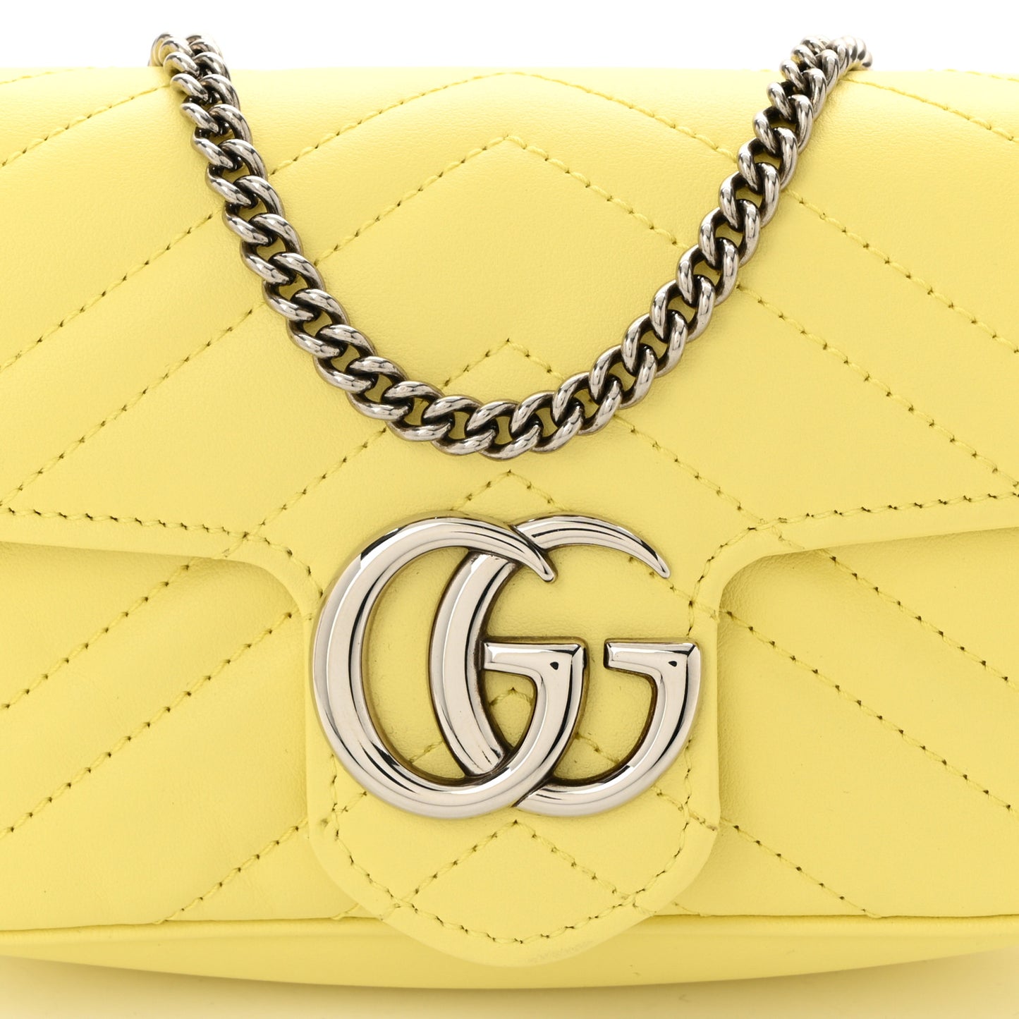 Calfskin Matelasse Super Mini GG Marmont Shoulder Bag Banana