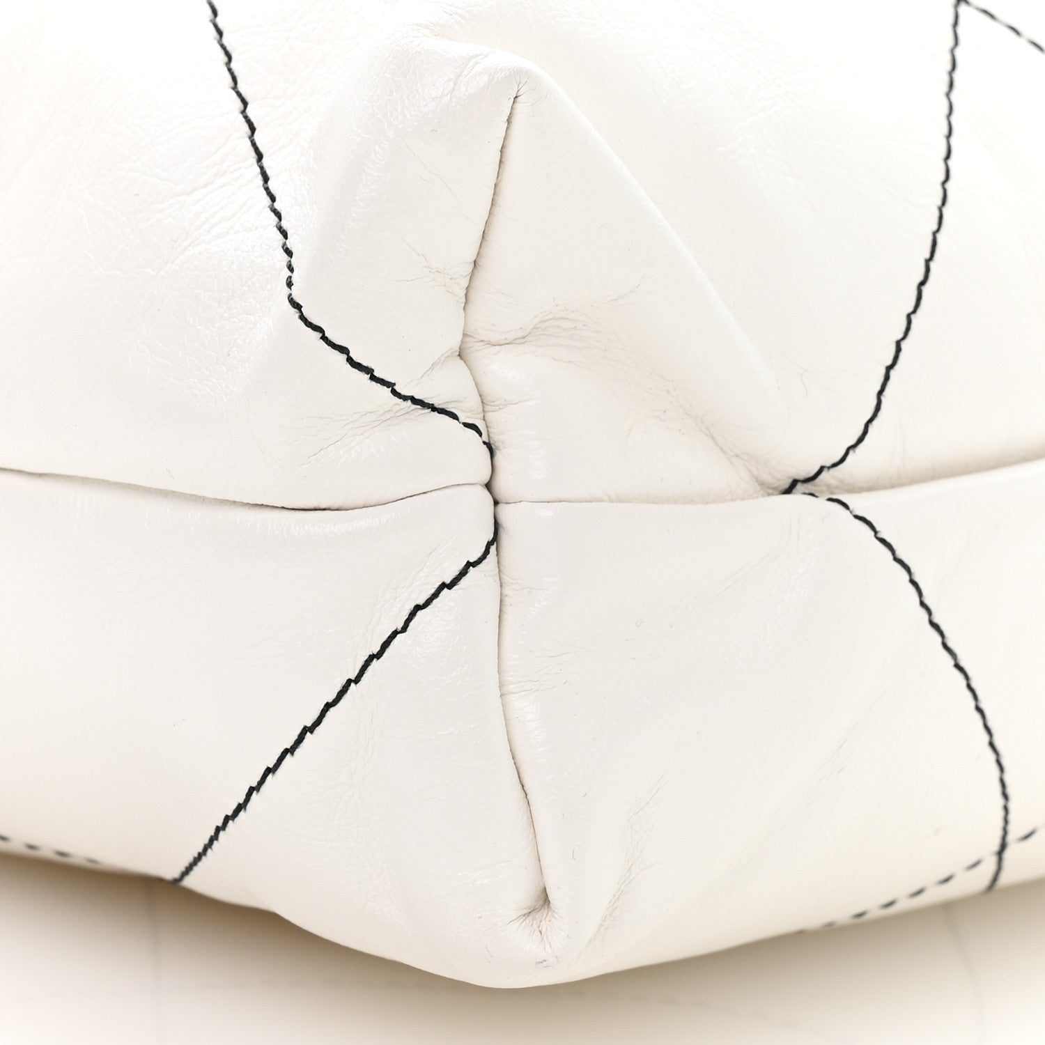 Chanel Shiny Calfskin Quilted Chanel 22 White Black 10 of 11
