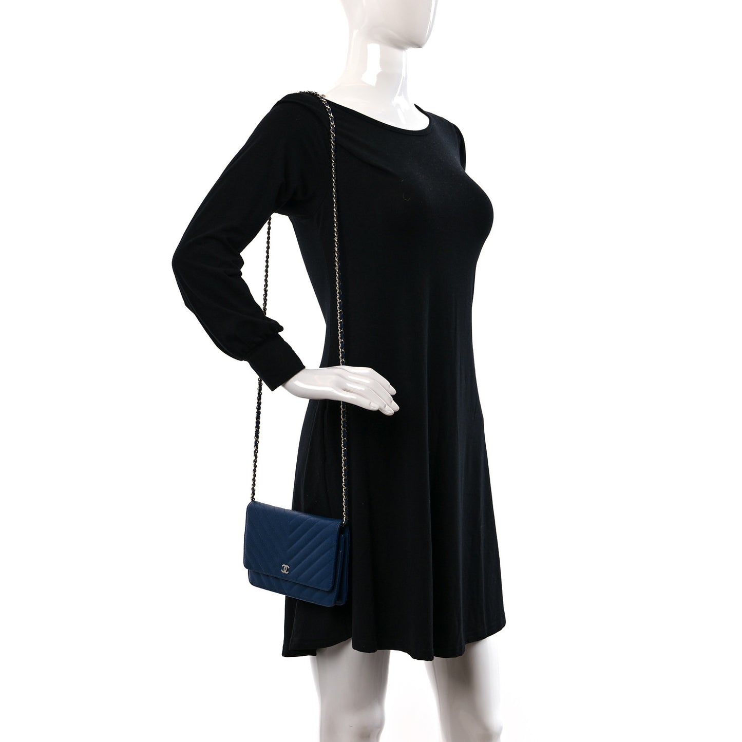 Caviar Chevron Quilted Wallet On Chain WOC Navy
