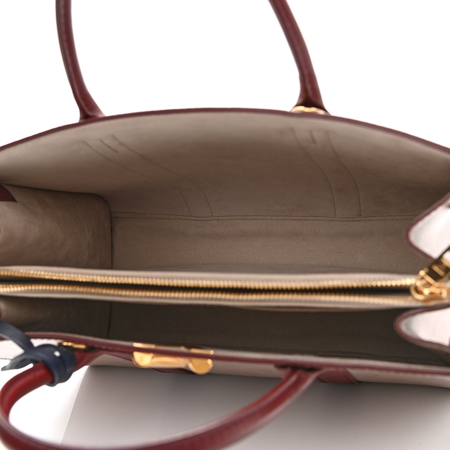 Monogram Cuir Plume Very Tote MM Mastic Raisin