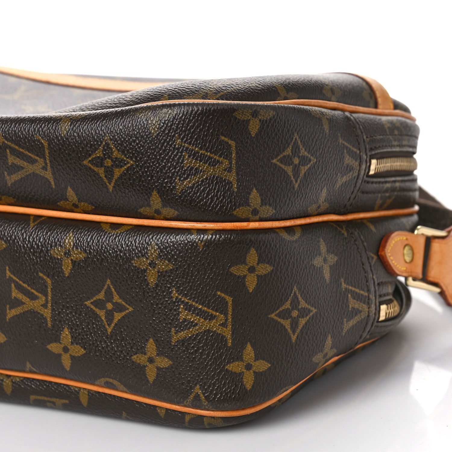 Louis Vuitton Monogram Reporter PM 8 of 11