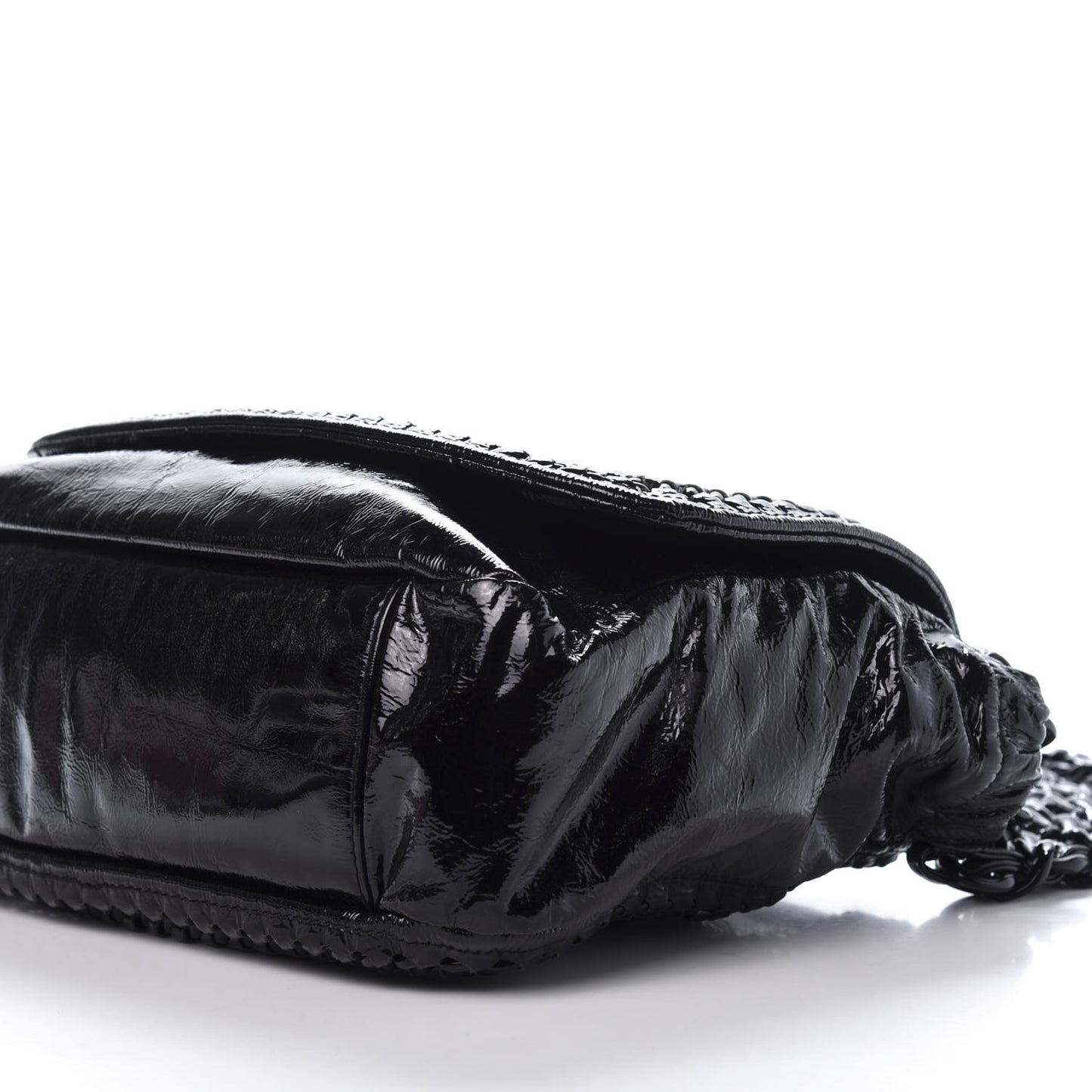 Crinkled Patent Modern Chain Flap Black