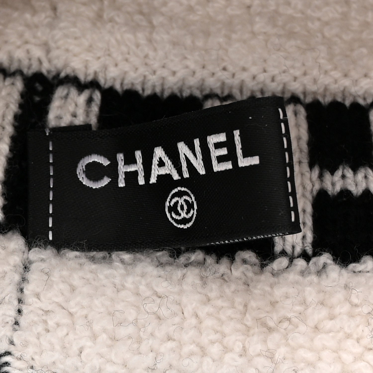 Chanel Cashmere CC Beanie Hat Ecru Black 5 of 7