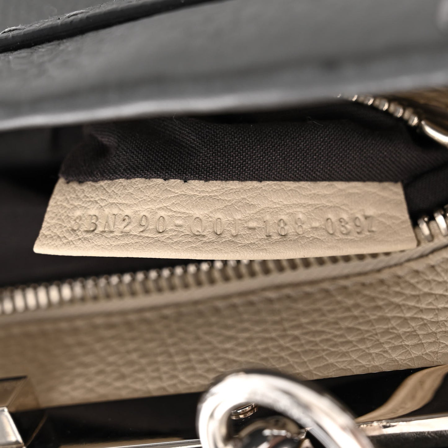 Cuoio Romano Selleria Bi-Color Medium Peekaboo Iconic Satchel Asfalto Latte