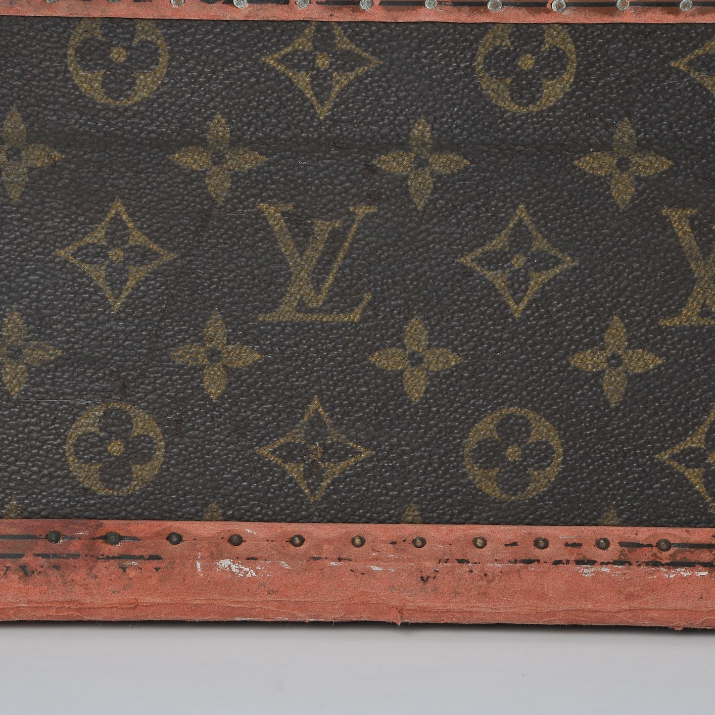 Monogram Bisten 50