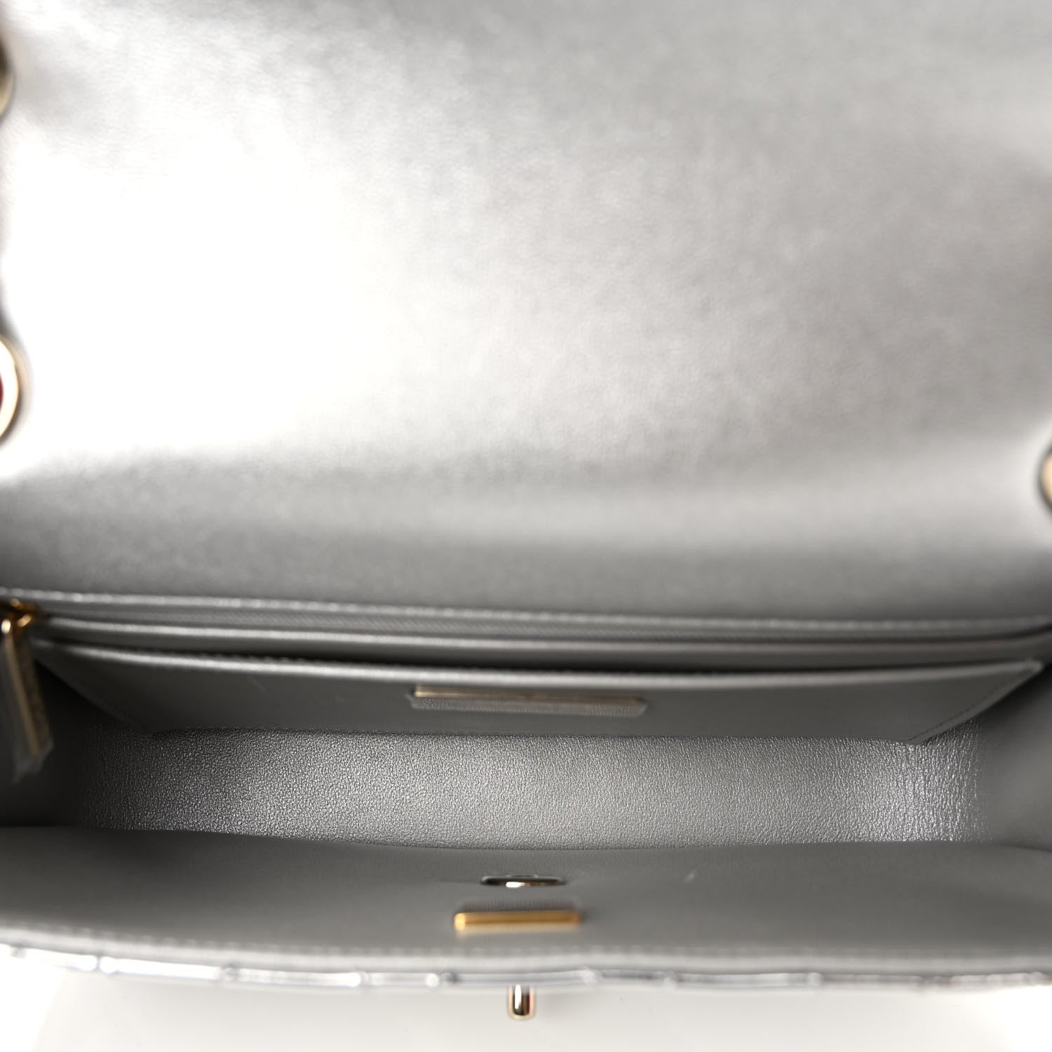 Chanel Mirror Calfskin Metallic Calfskin Medium Hollywood Boulevard Flap With Star Coin Purse Silvery 5 of 11