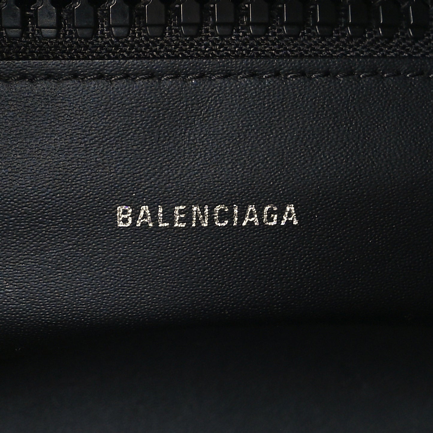 Calfskin Megazip Tote Black