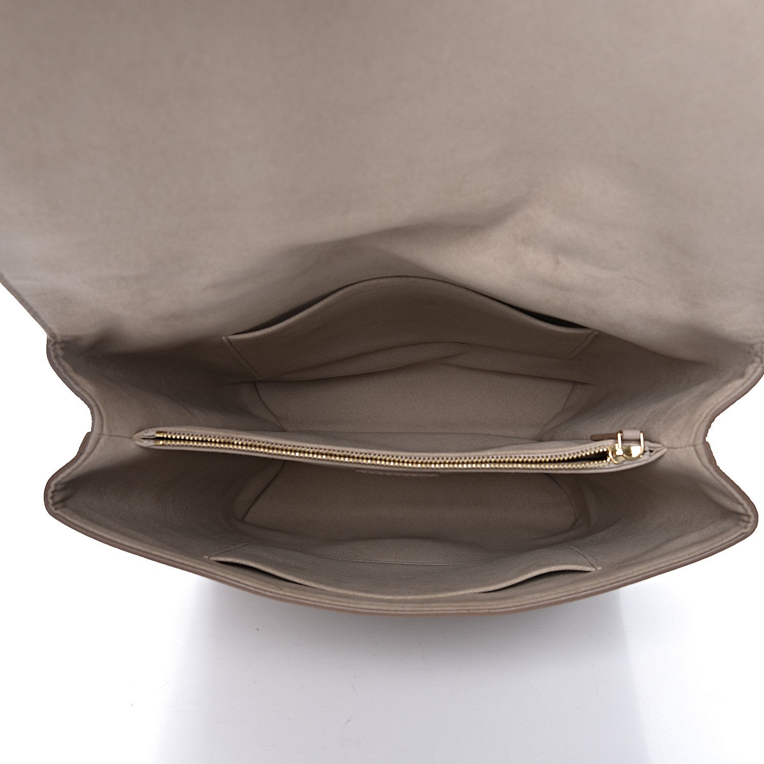 Louis Vuitton Taurillon Volta Galet 5 of 14