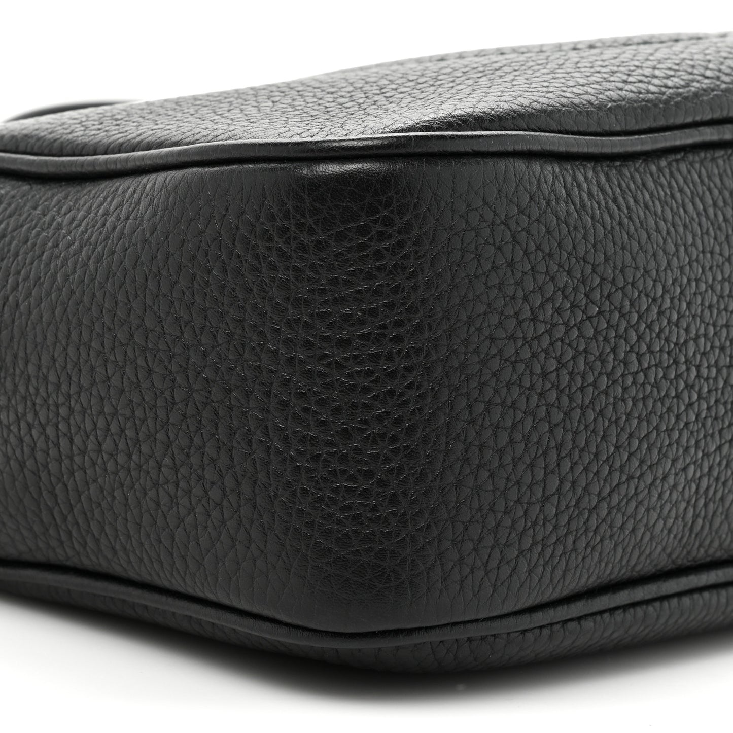 Pebbled Calfskin Small Soho Disco Bag Black