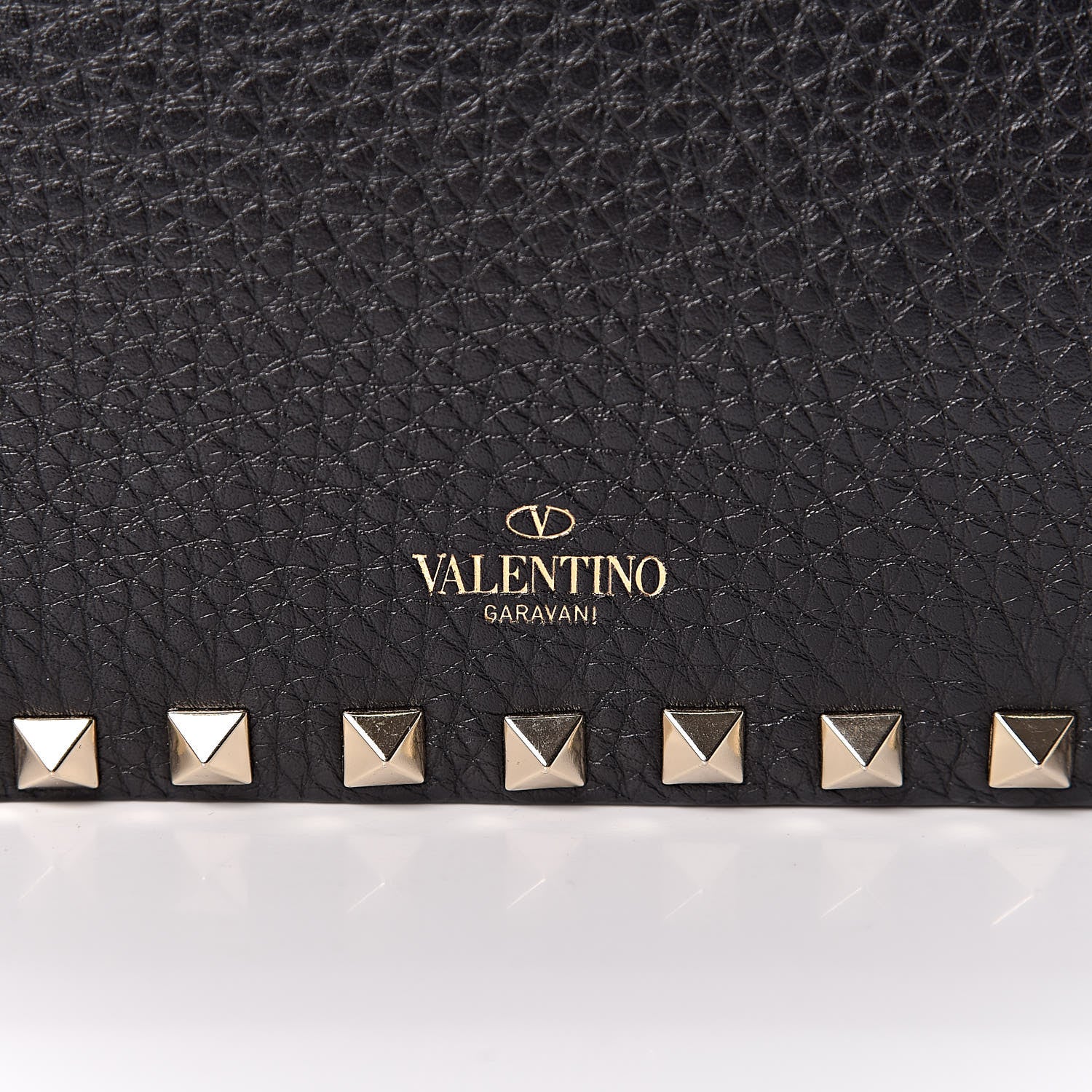 Valentino Garavani Pebbled Calfskin Rockstud Wallet on Chain Black 10 of 10