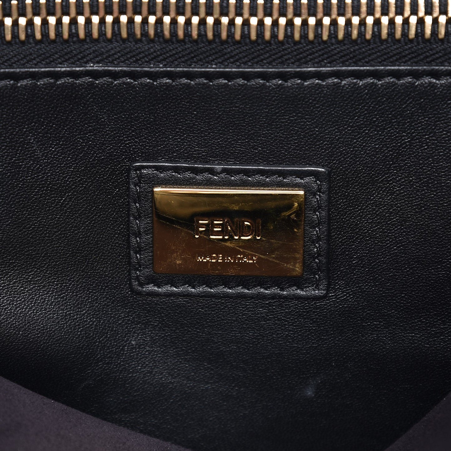 Vitello Seta Shiny Nappa Large Peekaboo Iconic Satchel Black