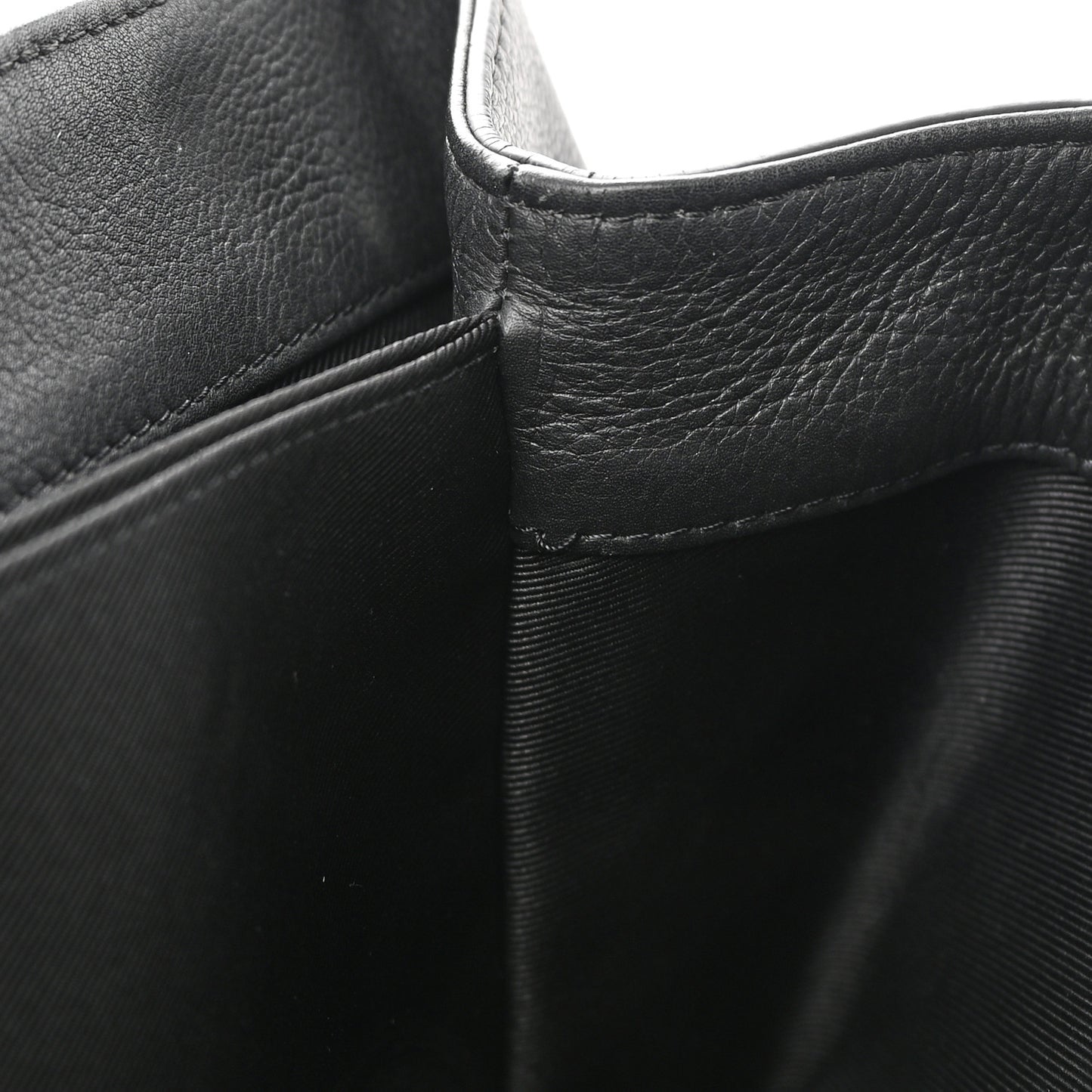 Soft Calfskin Lockme II Top Handle Vanille Black