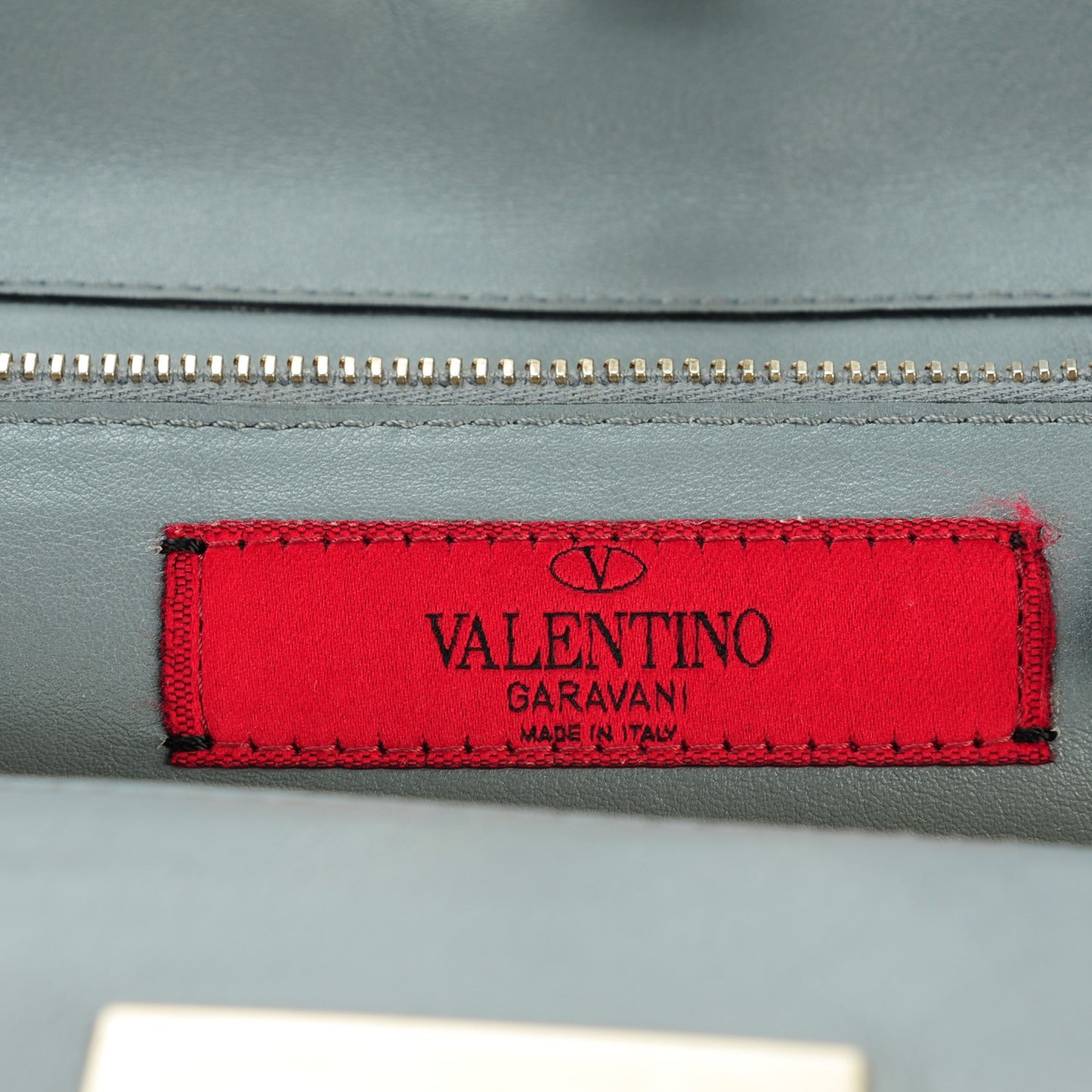 Vitello Small Rockstud Tote Stone