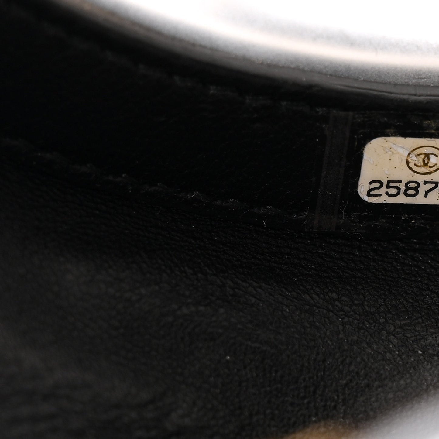 Resin Crystal Rescue Wheel Minaudière Black