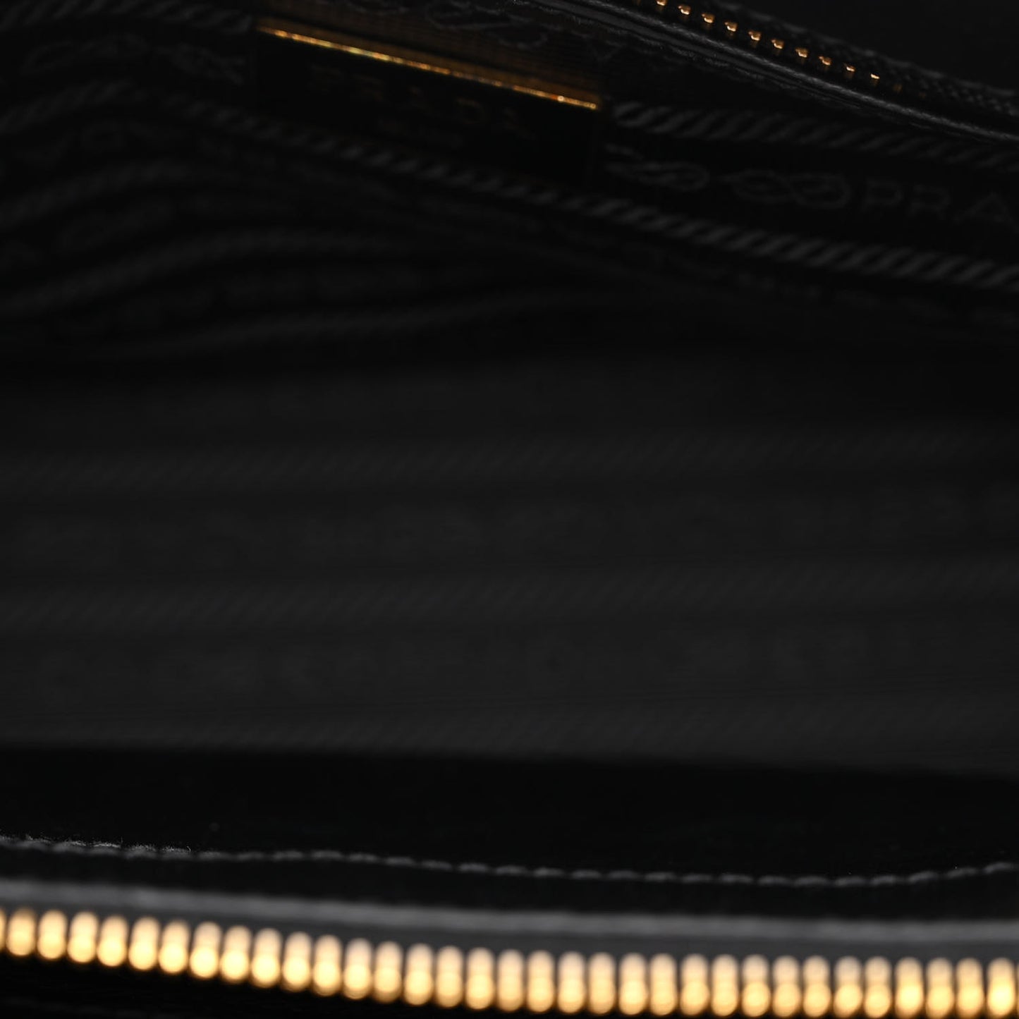 Saffiano Small Galleria Double Zip Tote Black