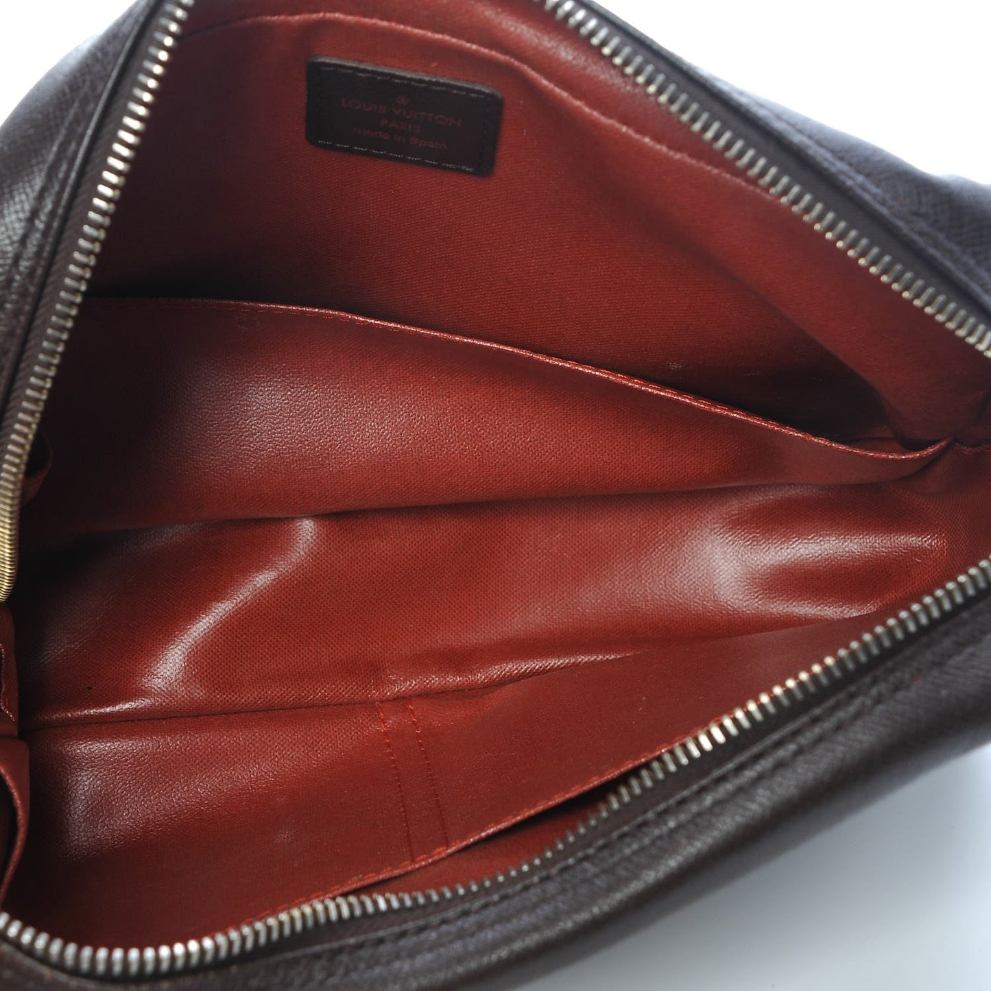 Damier Ebene Trousse Toilette 28