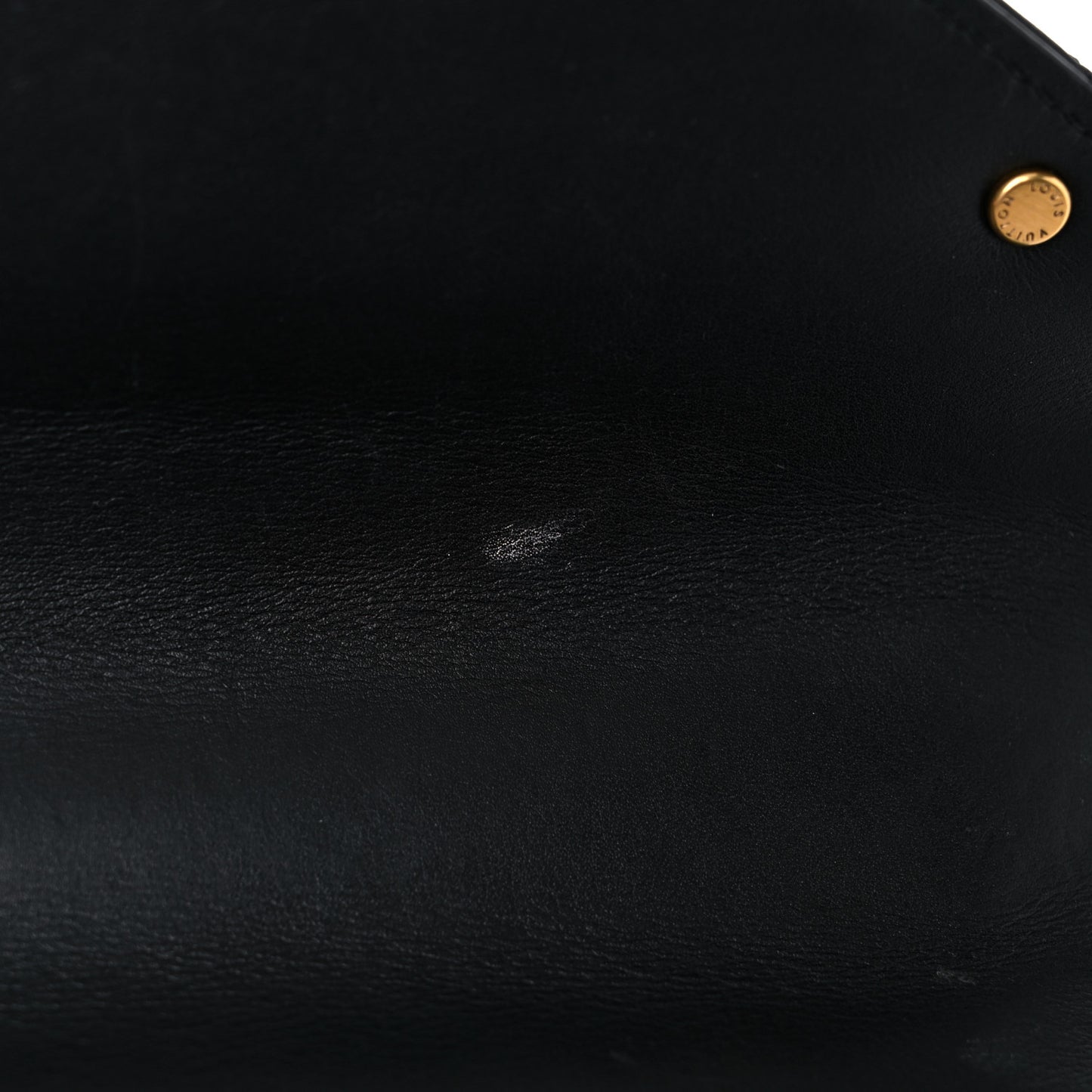 Calfskin New Wave Chain PM Black